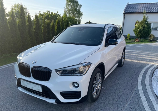 BMW X1 cena 77000 przebieg: 129805, rok produkcji 2016 z Frampol małe 232